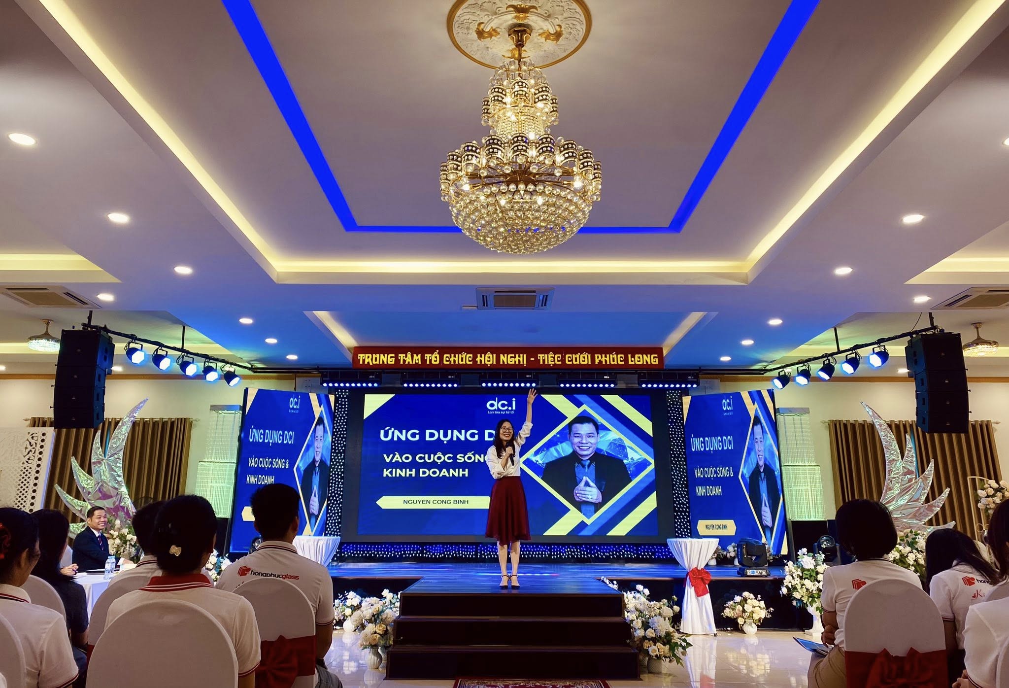 Khách mời hội nghị